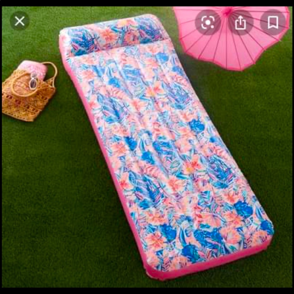 Lily Pulitzer 🌸💐Pool Lounger